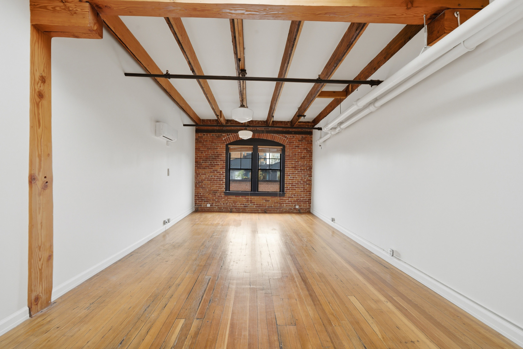 1306 NW Hoyt St.